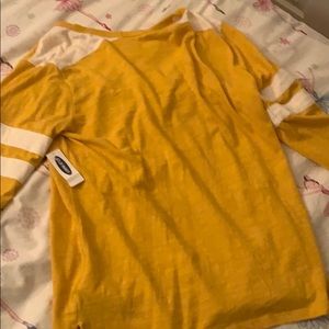 yellow old navy king sleeve